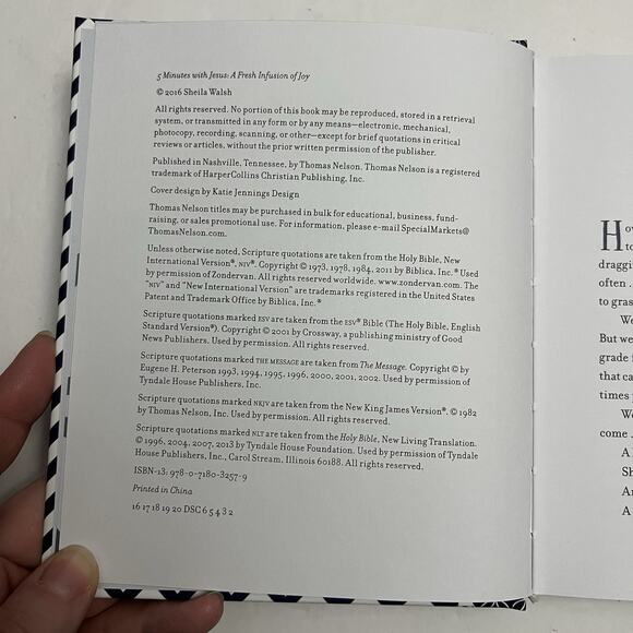 5 Minutes With Jesus A Fresh Infusion of Joy Hardcover Sheila Walsh Sherri Gragg - Picture 3 of 7